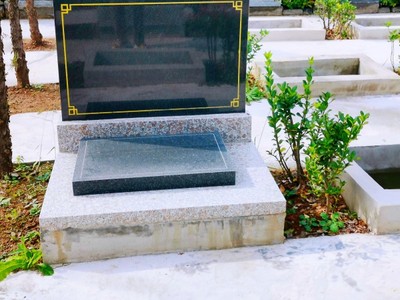 洛阳宝山陵园仙鹤苑好风水精品卧碑