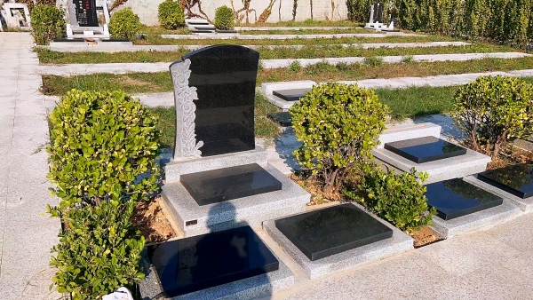 香鹿山公益园墓型