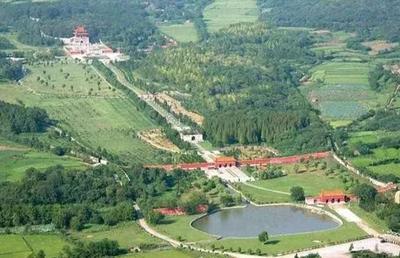 坟前庙后风水.jpg