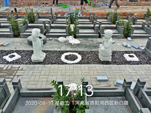 洛阳大唐卧龙谷佛教主题墓园小沙弥