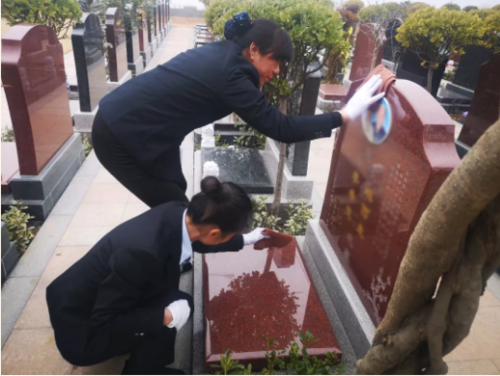 洛阳凤凰山纪念园免费代客祭拜