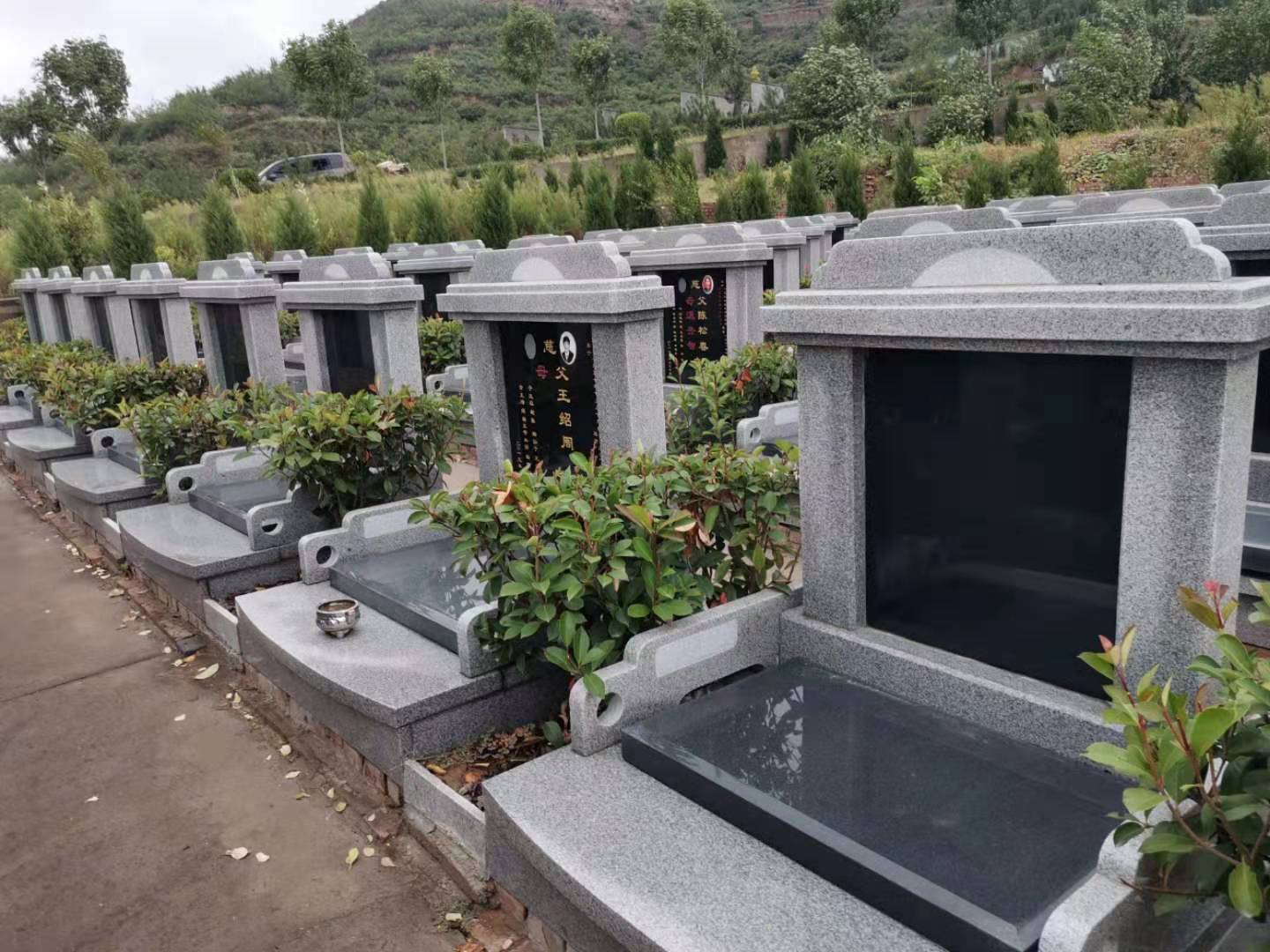 洛阳首阳古园香溪苑5区品质双穴墓价格