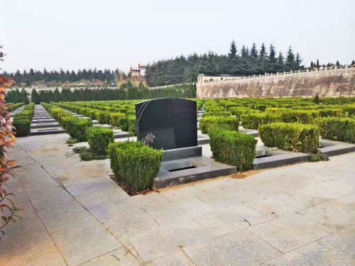 洛阳盘龙冢陵园新开中档精品墓区速度选位咯